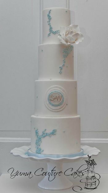 Tall and towery wedding cake, 4-5-6-7" tiers.