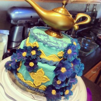Here is a Jasmine themed birthday cake that I made for my friend's "A Whole New World" birthday party!