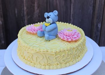 MMF flowers and bear, buttercream cake