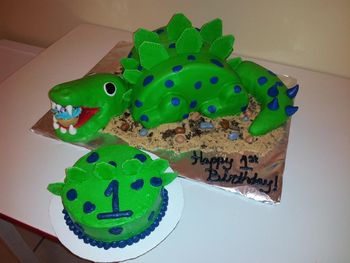 * Dinosaur Cake