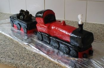 *Fathers day train cake, with edible steam and coal, my 3rd cake, cake number 3