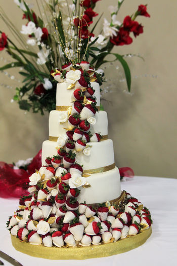 Wedding Cake with Dipped Strawberries!