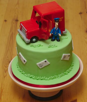 A little cake for my friend's son's 2nd birthday.  Chocolate cake with chocolate buttercream which unfortunately melted a bit in the sun.  Van and figure provided by mum.